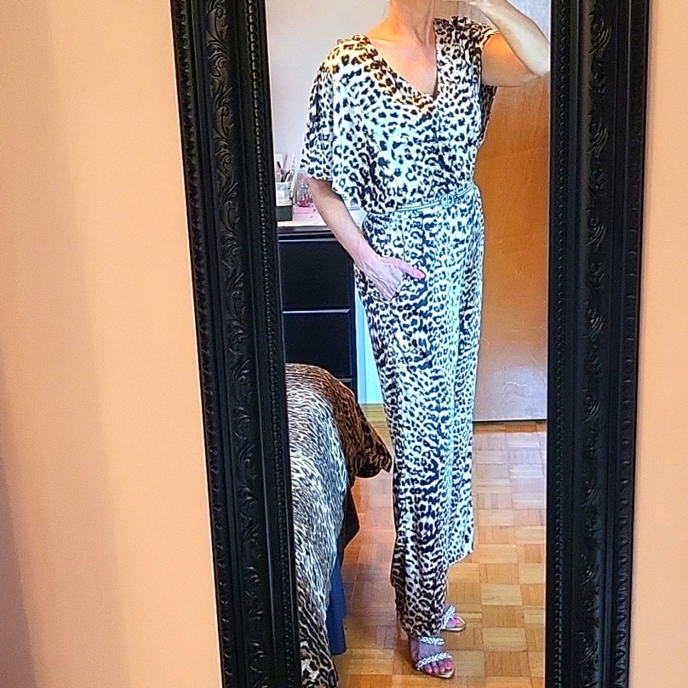 NWOT Sexy Satiny Leopard Print Jumpsuit by INC! Pockets! L